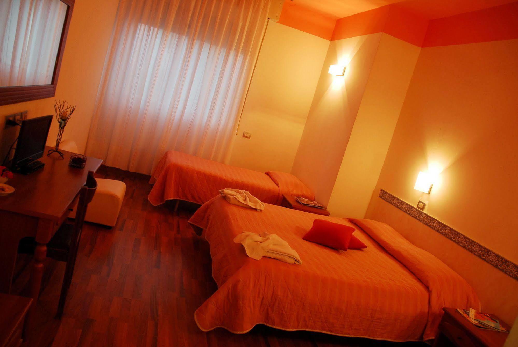 Hotel Golden Rimini Exteriér fotografie